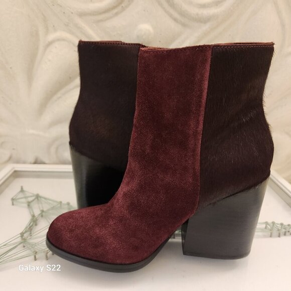Steve Madden "TStudio" Peace and Love Booties. NWT. Size 5.5 - Picture 3 of 11